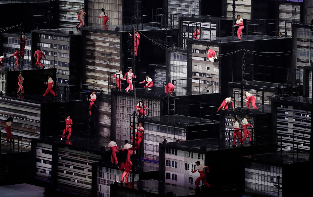 La Era de la construcción y el ingenio de la sociedad brasileña para crear sus zonas habitacionales.