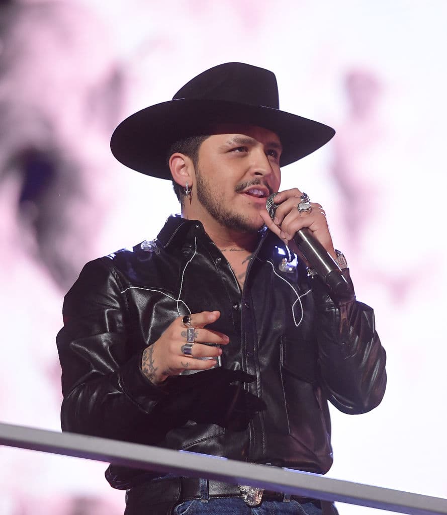 Aunque Belinda es mucho mayor que Christian, la pareja de artistas parece luce feliz en la relación.