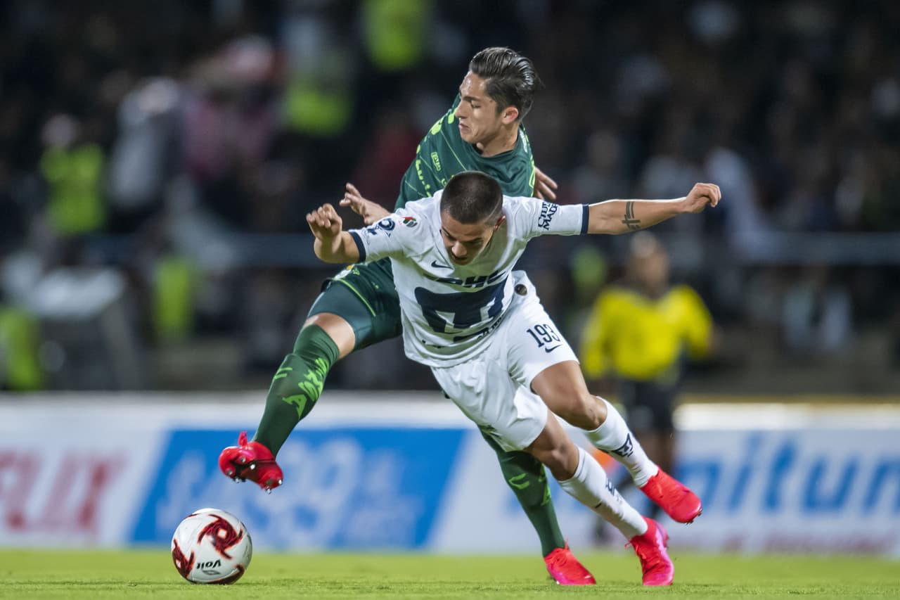 Con goles de Alejandro Mayorga y Juan Dinenno, Pumas le gana 2-1 a Santos, pero no les alcanza para meterse en la siguiente ronda y quedan eliminados.