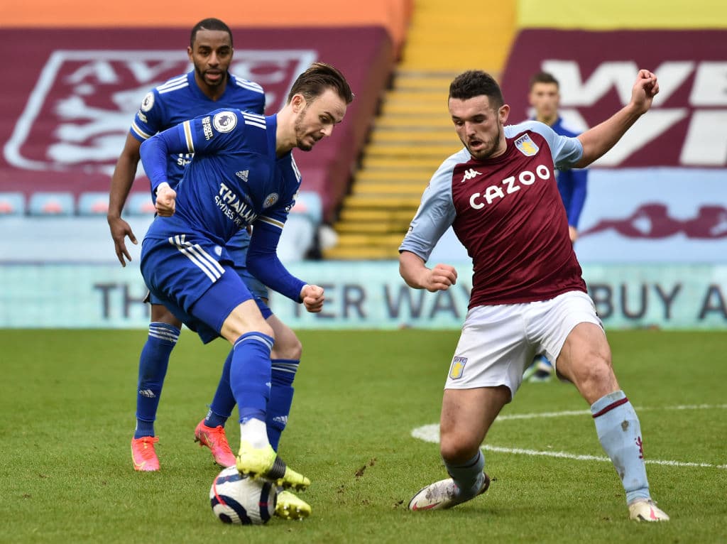 Aston Villa no logra contener al Leicester City con goles de James Maddison y Harvey Barnes, los Foxes continúan con el segundo lugar del torneo, aunque se quedan a 10 puntos del líder Manchester City.