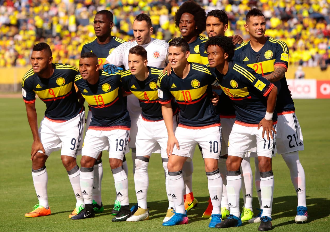 Este fue el once inicial que utilizó Colombia: Ospina; Arias, Mina, Zapata, Díaz; Sánchez, Aguilar; Cardona, James, Cuadrado; Borja.