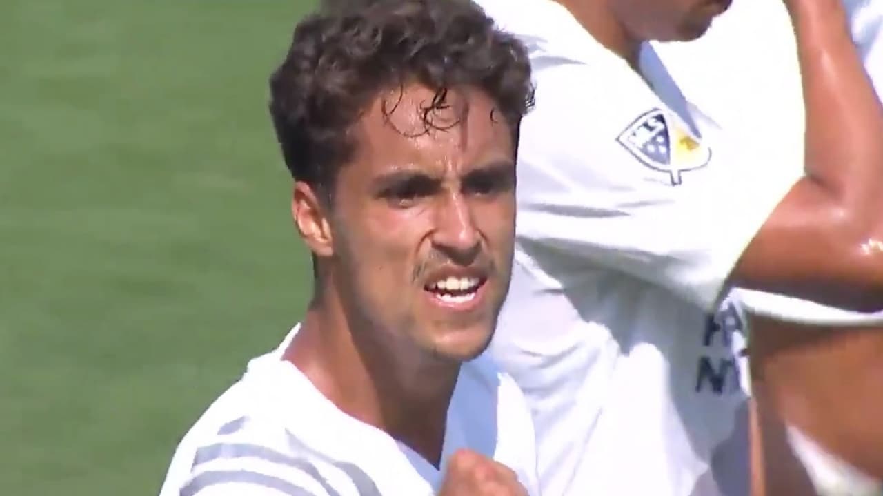 ¿Tiembla Chicharito? Zubak ya puso en ventaja al LA Galaxy