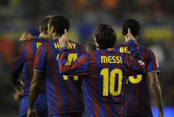 Messi, siempre presente, hizo el tercero para completar la pizarra y el arrase 'culé' en la primera mitad del torneo.