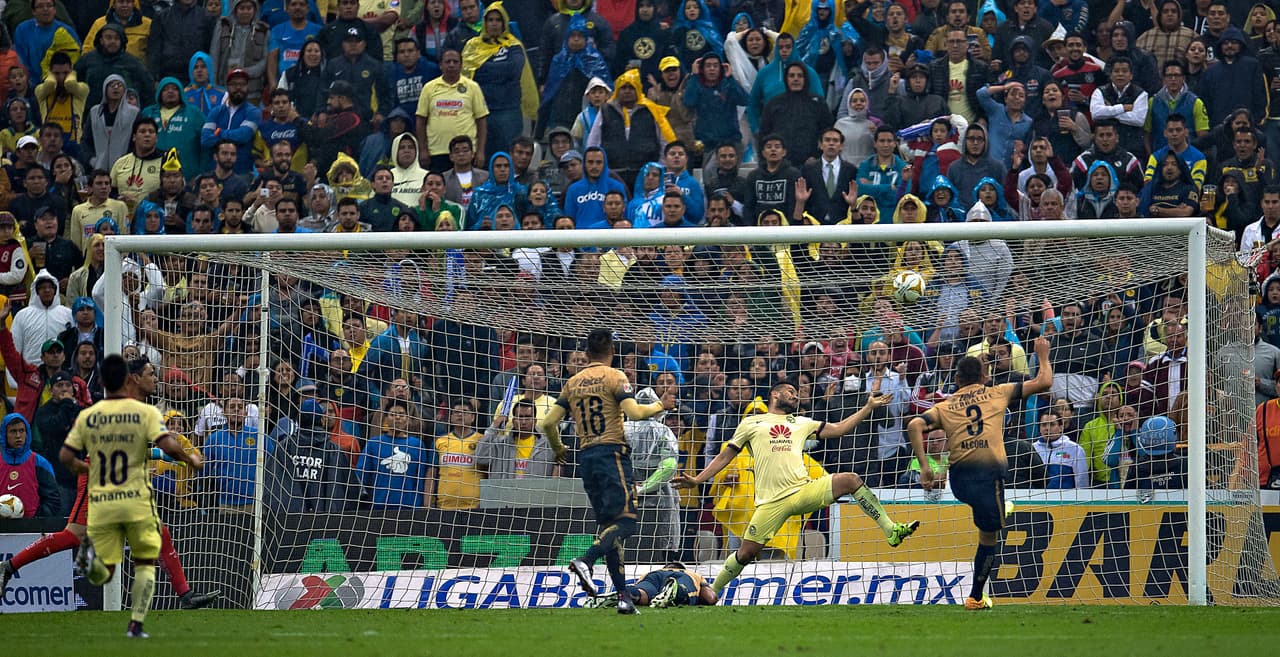 Con goles de Ismael Sosa (62'), Gerardo Alcoba (74') y Eduardo Herrera (78'), Pumas selló la victoria 0-3 ante América en la Ida de Semifinales del Apertura 2025 de Liga MX.