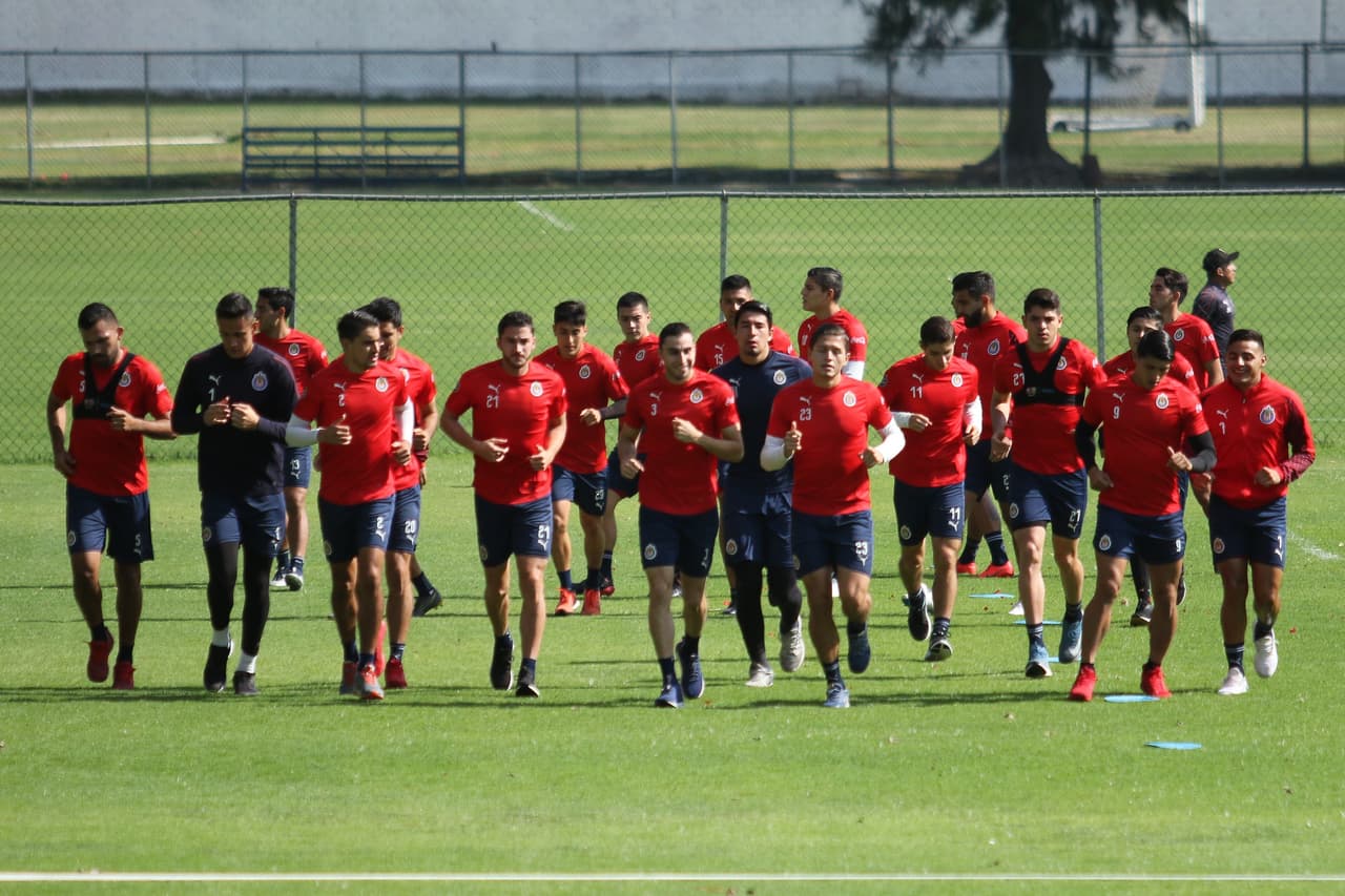 Los ánimos en la nómina de Chivas de Guadalajara son de tensión en medio de la cercanía al descenso del equipo en la Liga MX, situación que busca cambiar Tomas Boy, en una jornada con visita de Amaury Vergara.