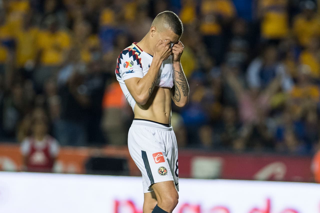 <b>Jornada 6 - Tigres 1-1 América: </b>Matheus Uribe pudo abrir el marcador en el Volcán desde el punto penal, pero su remate fue muy esquinado y se estrelló en el palo derecho de Nahuel Guzmán.