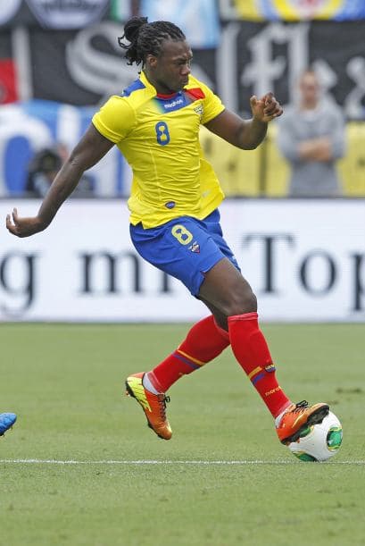Felipe Caicedo:En Ecuador tenemos a otro amante de las rastas y se trata de Felipe Caicedo. Mira aquí los videos más chismosos.