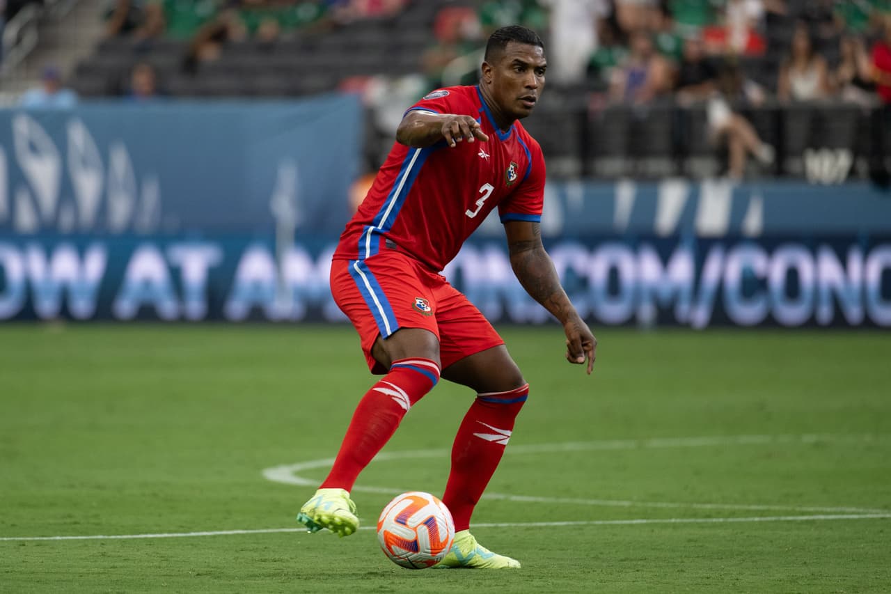 Harold Cummings de Panamá dentro del once ideal de Cuartos de Final de la Copa Oro 2023.