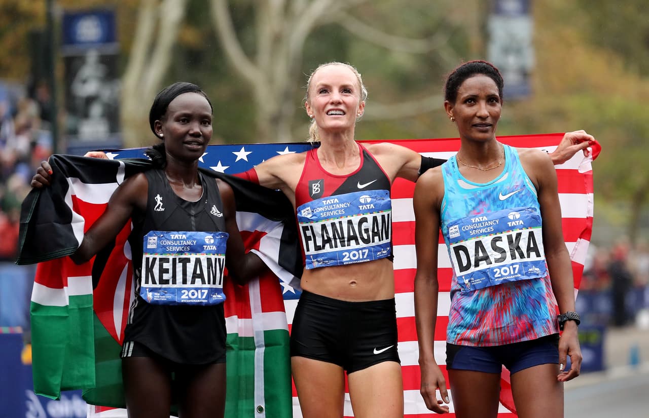 Detrás de ellas quedaron la etíope Mamity Daska, a 1:14, y la keniana Edna Kiplagat, una de las favoritas y que se coronó vencedora del último maratón de Boston.