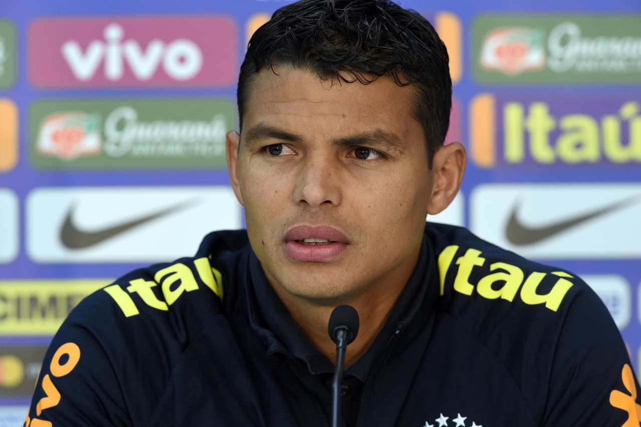 Thiago Silva es baja de Brasil para enfrentar a Chile
