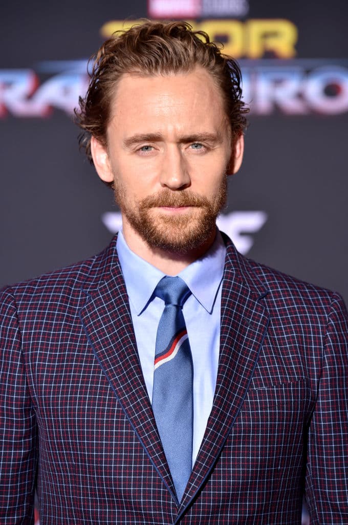 Tom Hiddleston y Claire Danes, son los únicos dos actores que se han confirmado en la serie al momento.
<br>