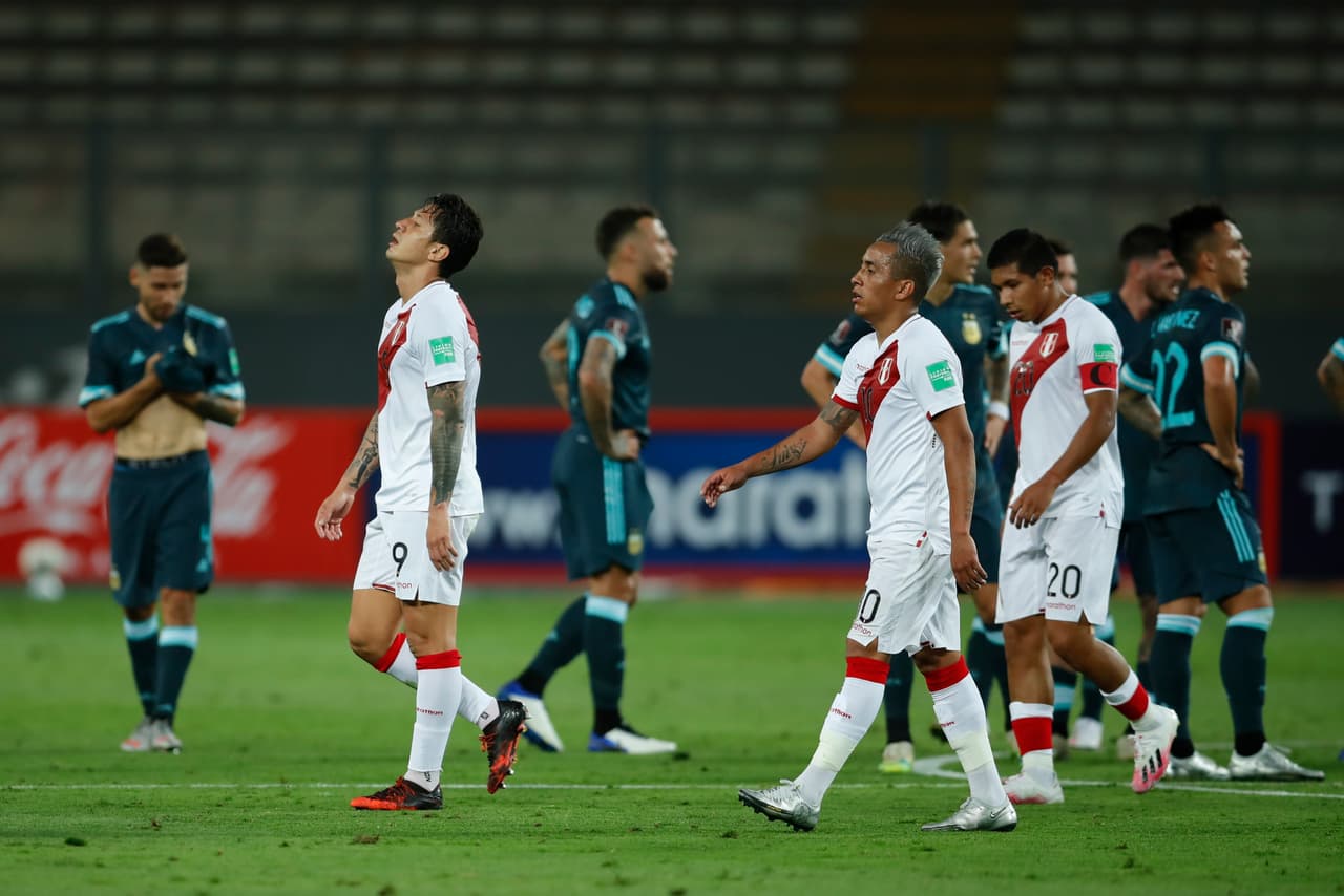 Con goles de Nicolás González y Lautaro Martínes, Argentina se impone en su visita a Perú.