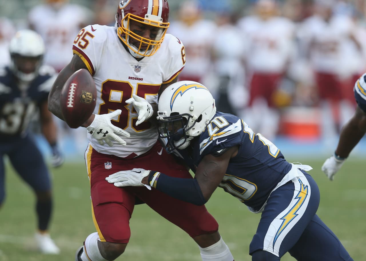 Vernon Davis sólo tuvo par de recepciones para los Redskins pero una de ellas constituyó la única anotación a la ofensiva para su equipo.