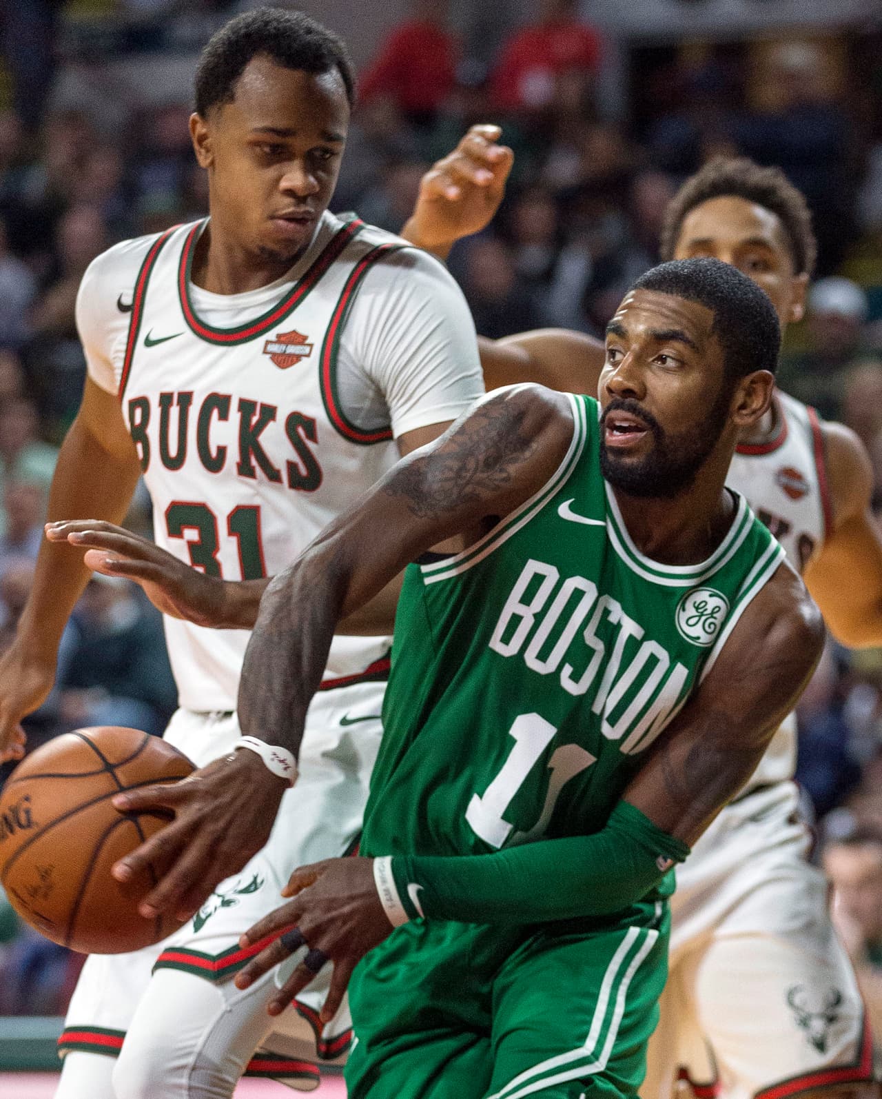 Dominicano Horford e Irving comandan triunfo de Celtics sobre Bucks