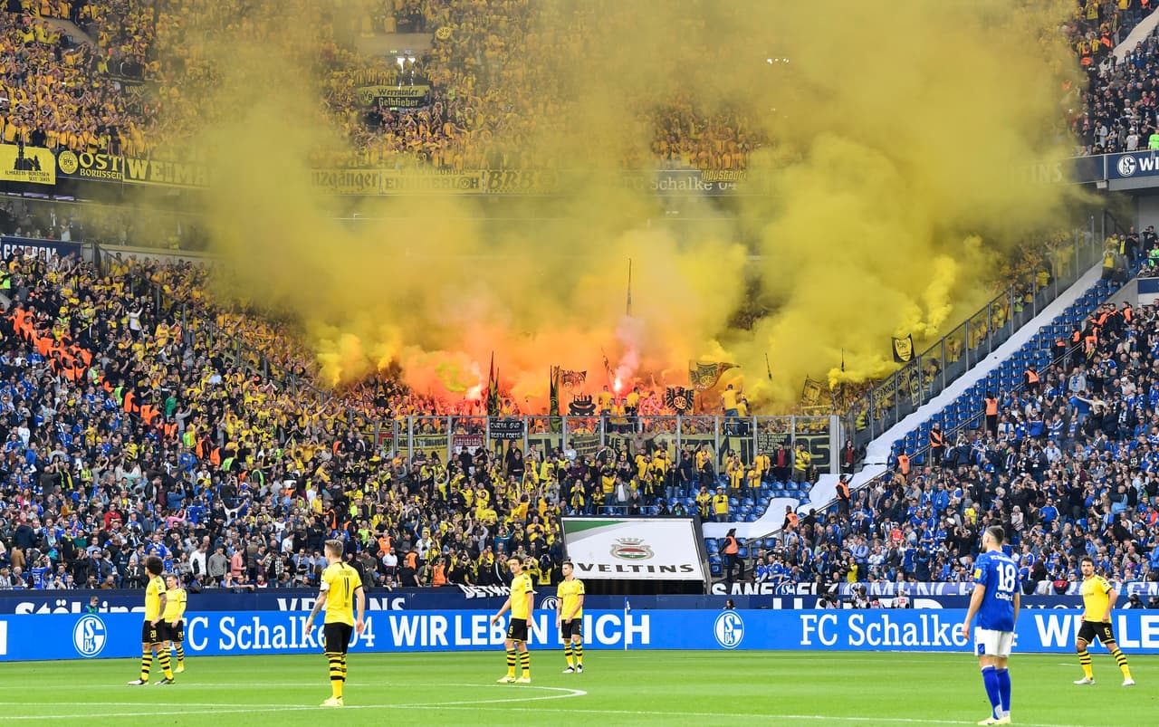 Regresa la Bundesliga y lo hace a lo grande, con el ‘Derbi del Ruhr’ entre el Borussia Dortmund y el Schalke 04, una rivalidad de casi 100 años.