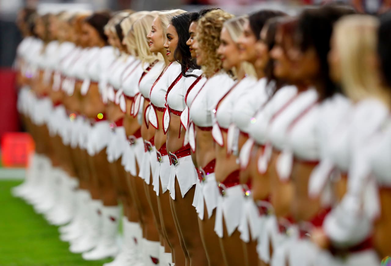 Las animadoras de los equipos del fútbol americano estadounidense le ponen un condimento especial a los encuentros de la NFL en los diferentes estadios en Estados Unidos.