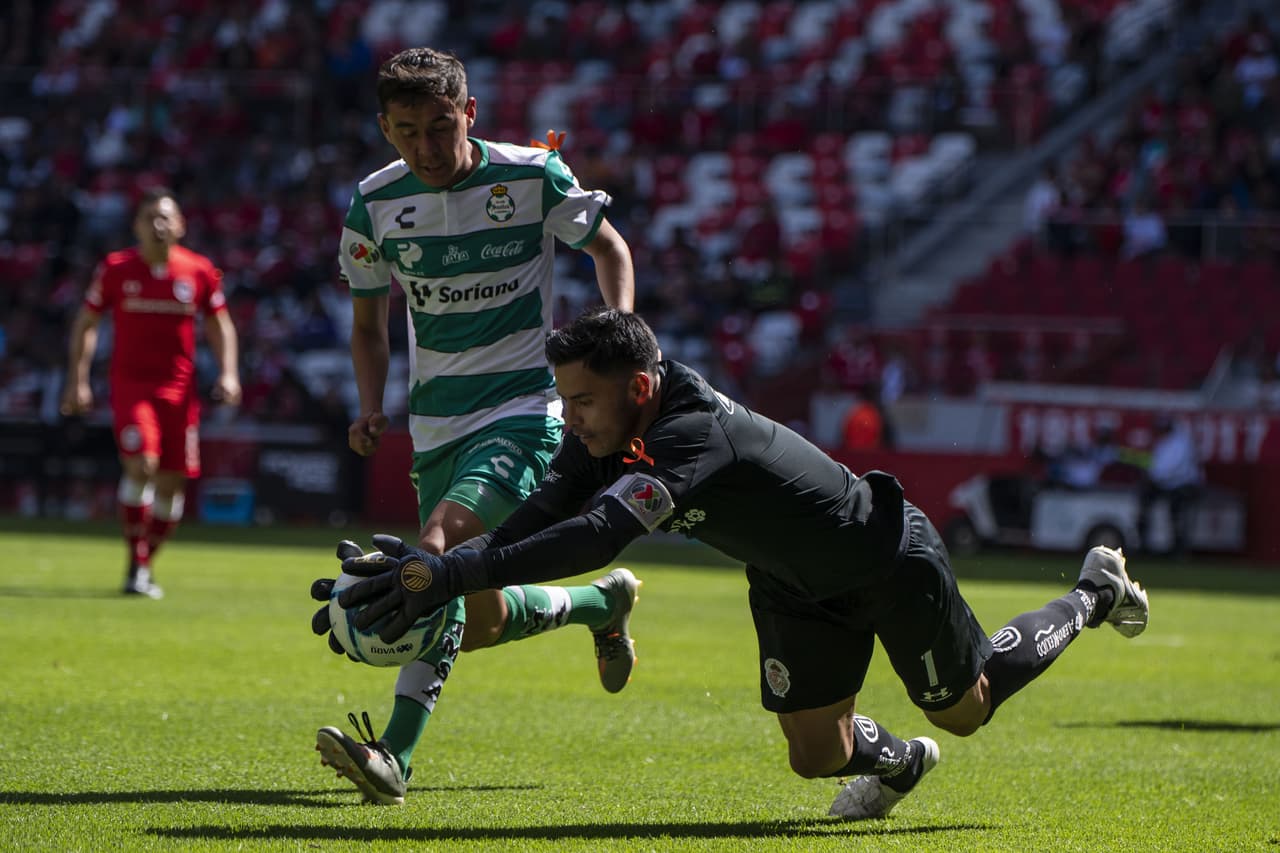 Santos y Toluca empatan en el último partido de la jornada del Torneo de Apertura 2019 de la Liga MX. Santos pasa a la Liguilla como líder general, mientras que los 'Diablos Rojos' no consiguen su calificación.