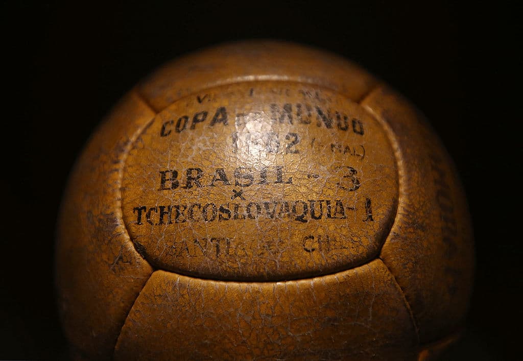 Chile 1952 - Mr. Crack
<br>Era de 18 paneles, pero irregulares, unos hexagonales, otros rectangulares.