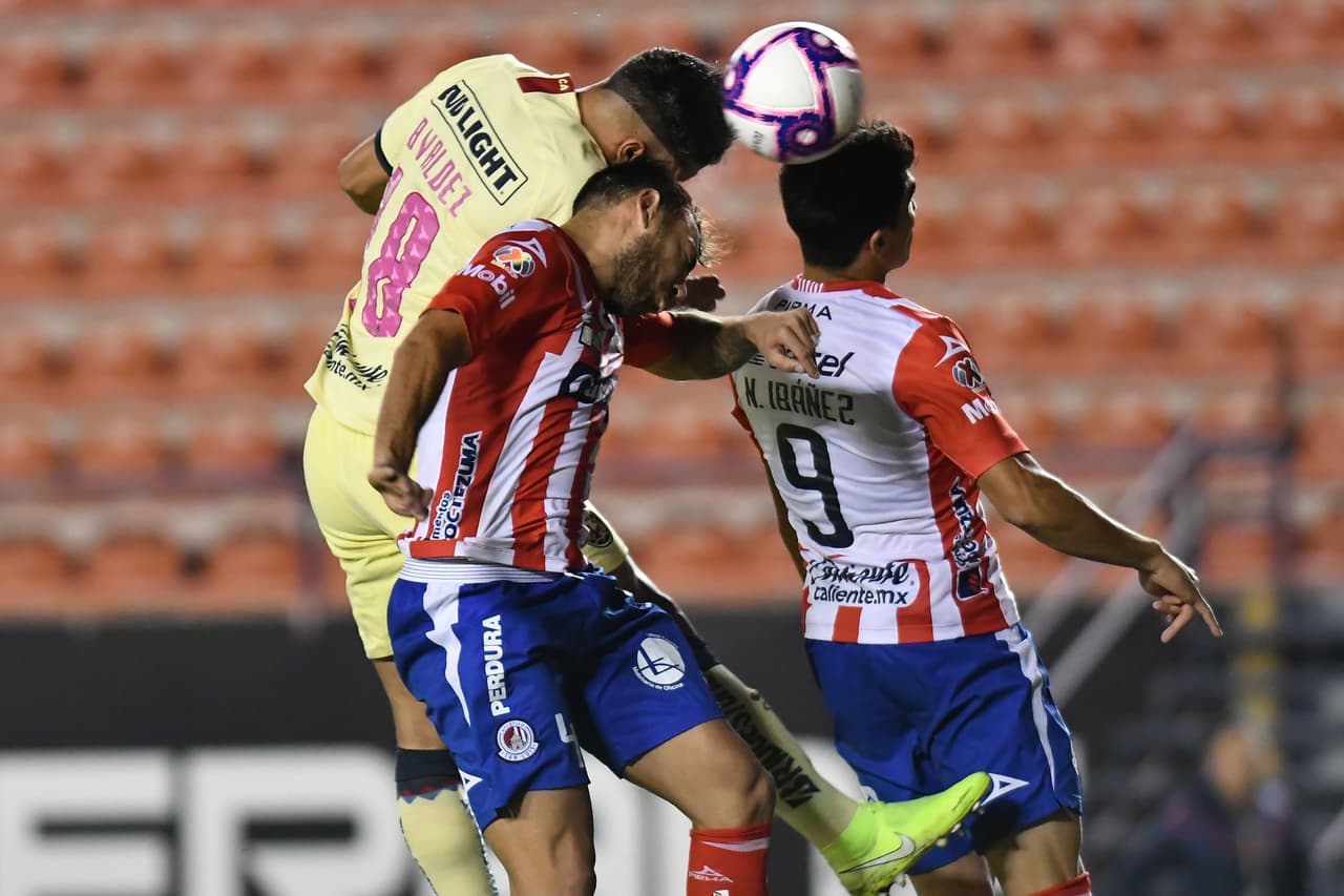 Con gol de Roger Martínez al minuto 51 el América consgue los tres puntos.