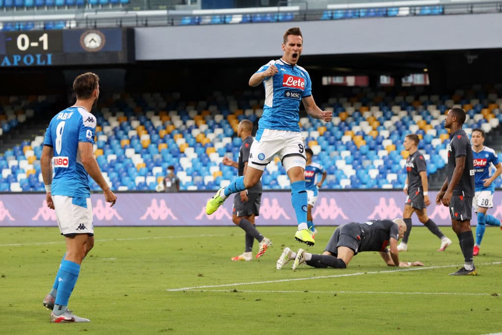 Napoli 2-1 Udinese | Rodrigo de Paul (22’) adelantó a los visitantes y Milik (31’) emparejó los cartones. En tiempo de compensación, Politano (90+5’) hizo el gol que le dio el triunfo a los de Gattuso. Hirving ‘Chucky’ Lozano no tuvo actividad en el partido. Napoli llegó a 56 unidades y se mantiene con buenas posibilidades de jugar la Europa League; Udinese acumula 36 unidades en la parte baja de la tabla general.