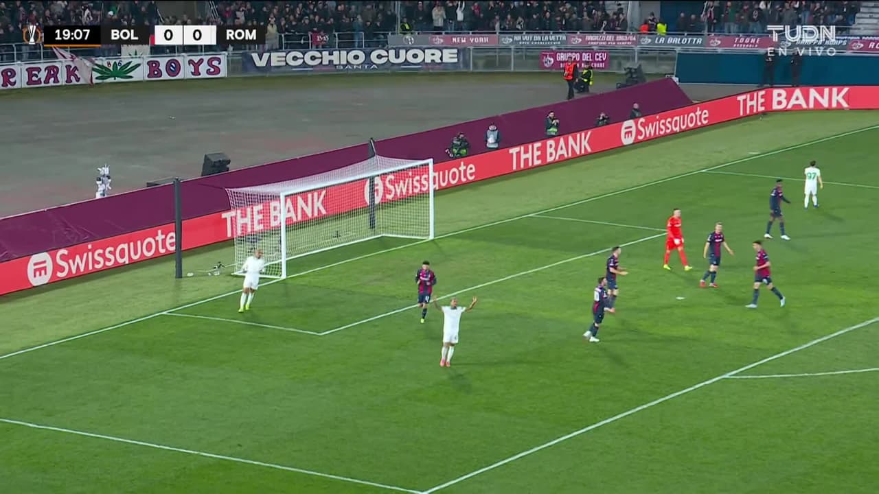 ¡No te creo lo que se perdió Nicolò Casale! Le falló la puntería en el arco