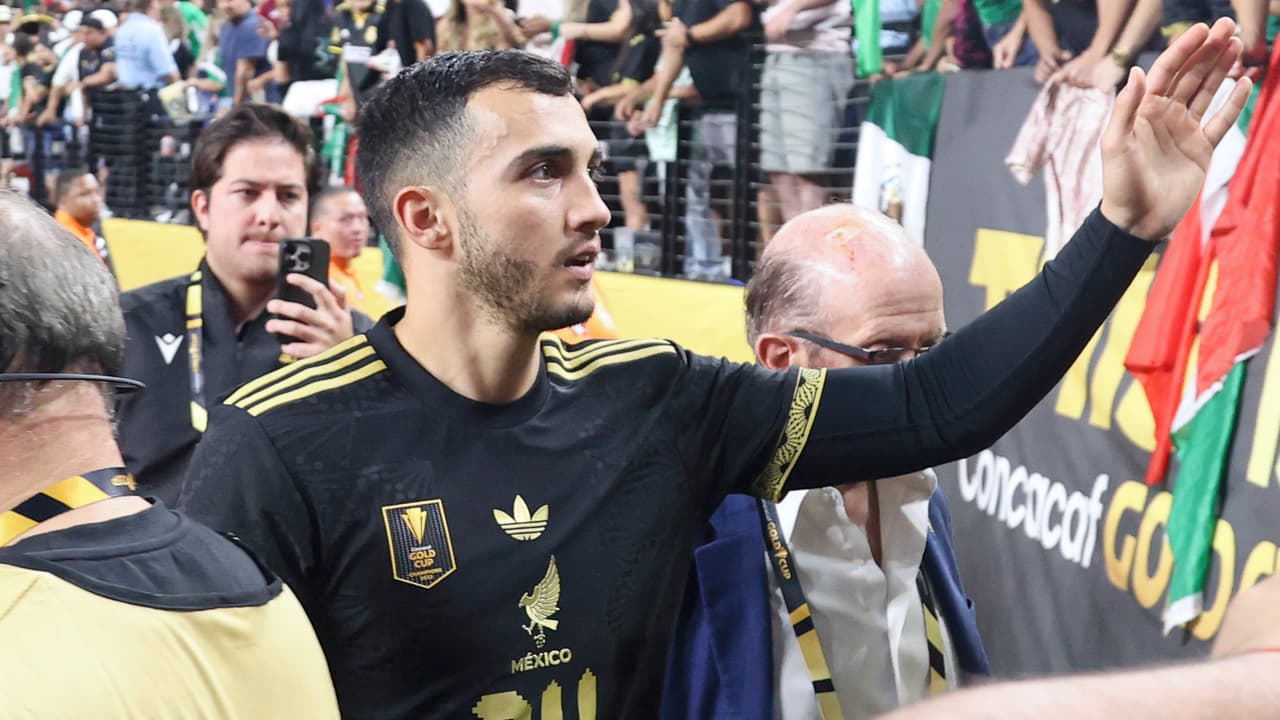 ¿Cuándo operan a Luis Chávez de su lesión de rodilla en Copa Oro?