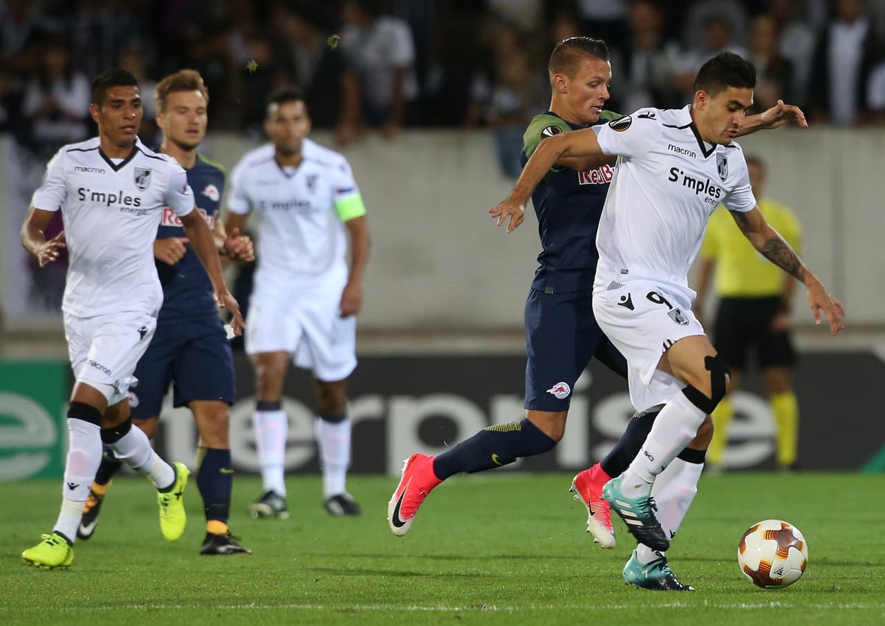 Vitoria S.C. 1-1 Salzburgo: empate en territorio portugués gracias a las anotaciones de Pedrao (minuto 25) y Vaon Berisha (minuto 45).