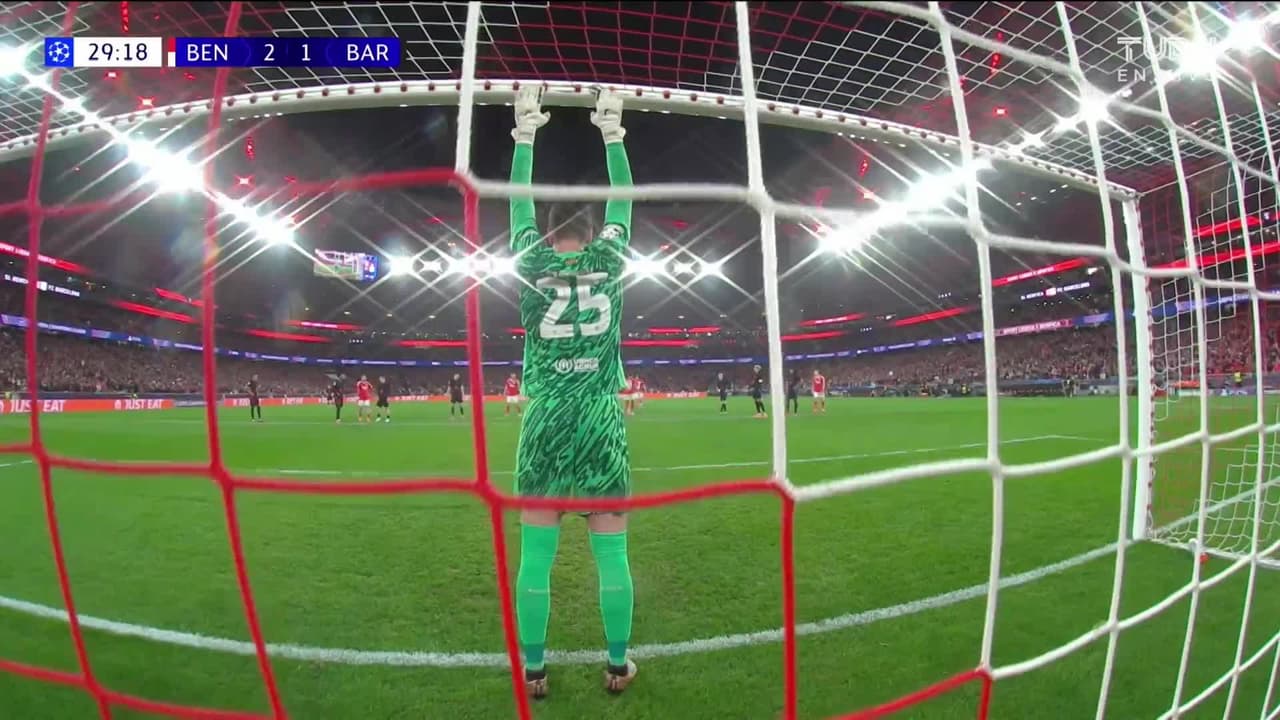 ¡GOL!  anota para Benfica. Vangelis Pavlidis