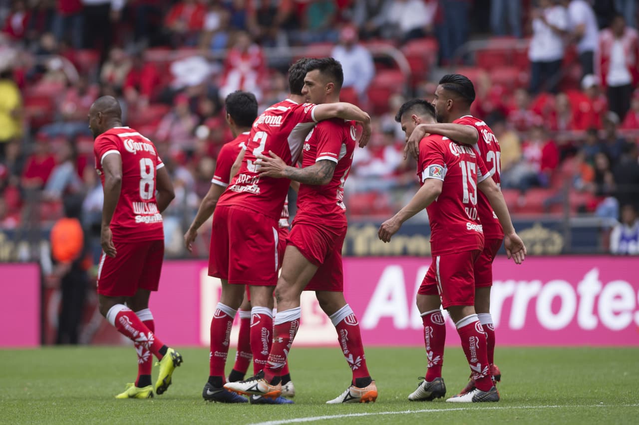 Toluca se impuso 2-0 contra Puebla en la Jornada 2 de la Liga MX y con ese resultado, gracias a la diferencia de gol, se puso en el primer lugar del Clausura 2019.
