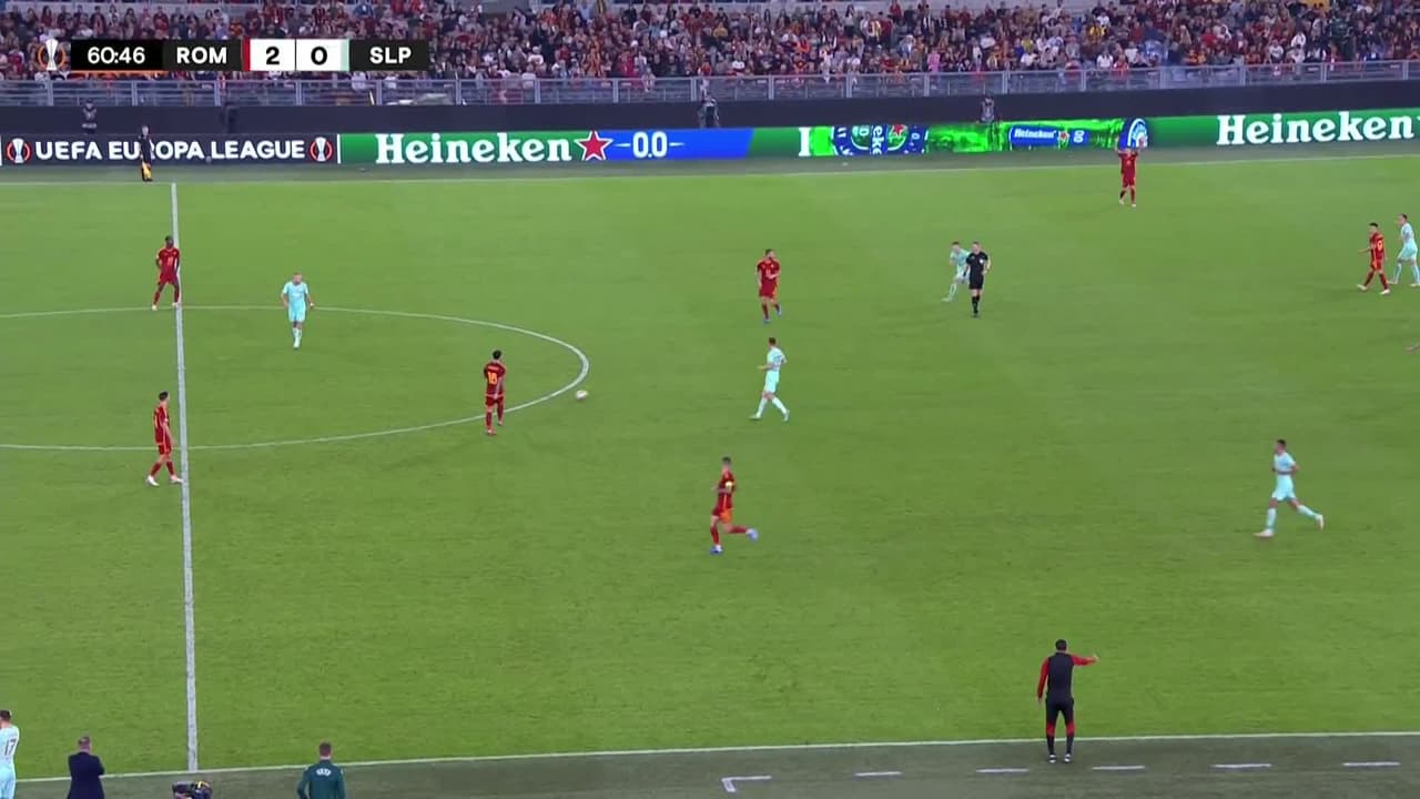 ¡TIRO ATAJADO! disparo por Bryan Cristante.