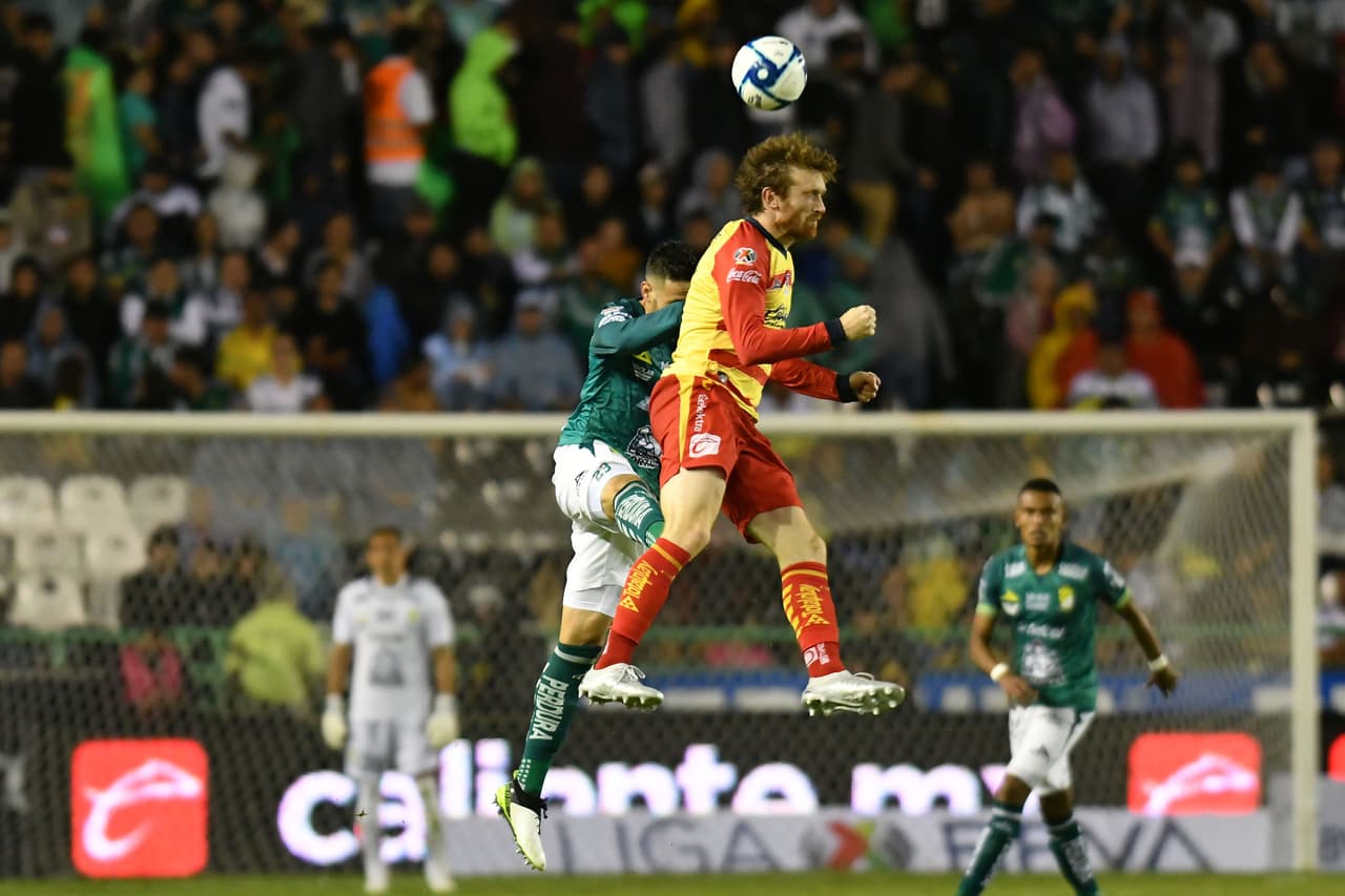 León estuvo al borde de la derrota ante Morelia en su Estadio.