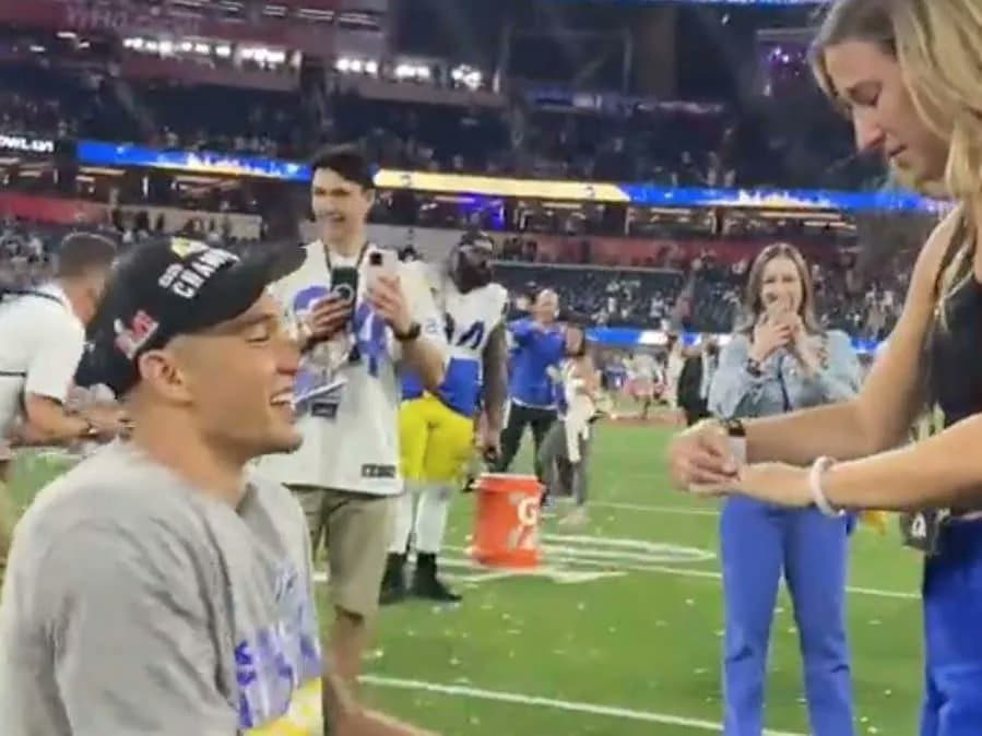 Jugador de los Rams propuso matrimonio tras ganar el Super Bowl LVI