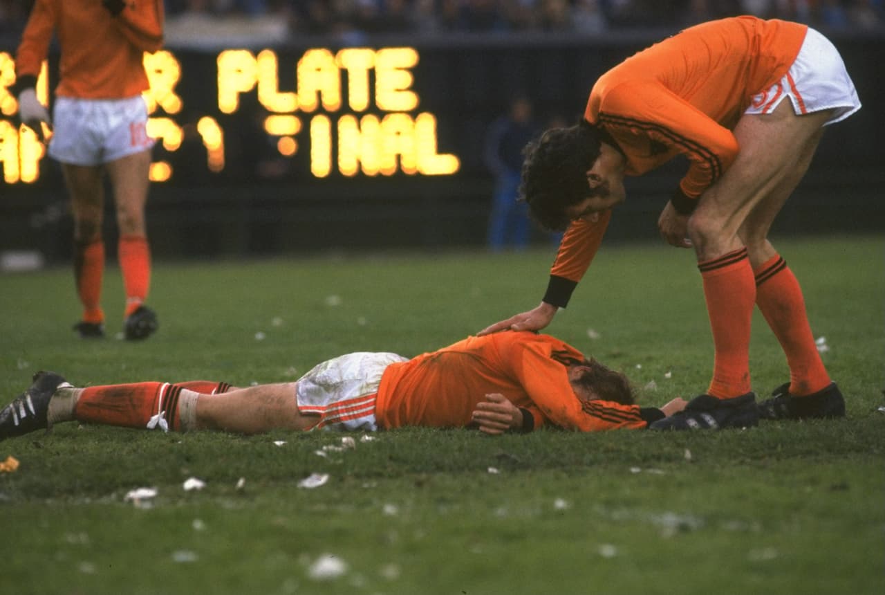 Holanda marcó historia con su 'Fútbol total' lo que le sirvió para ganar el apelativo de la 'Naranja Mecánica', pero a pesar de su legado perdió dos finales de Mundiales y la oportunidad de la gloria.