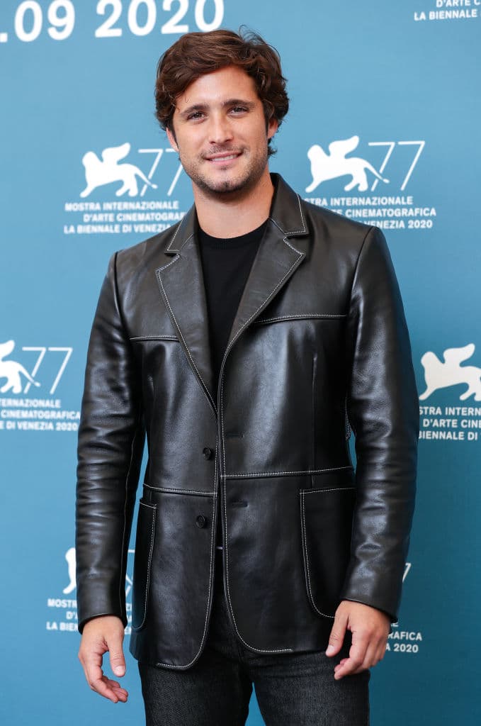 El encargado de dirigir el largometraje será el mexicano Gaz Alazraki.
<br>