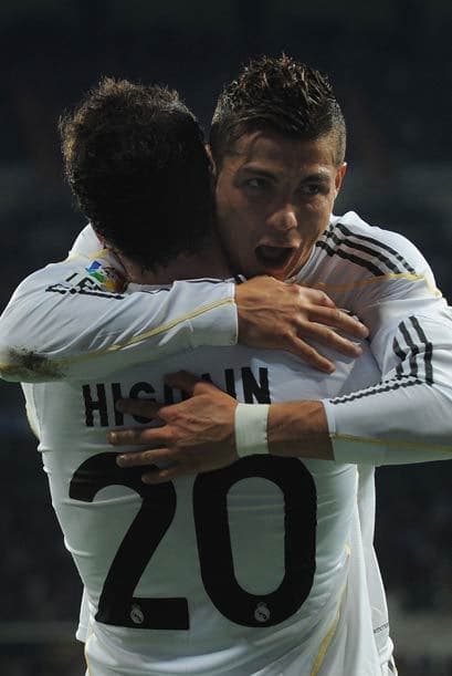 El marcador no se movió más, El Madrid ganó 2-0 y está a un punto del líder.