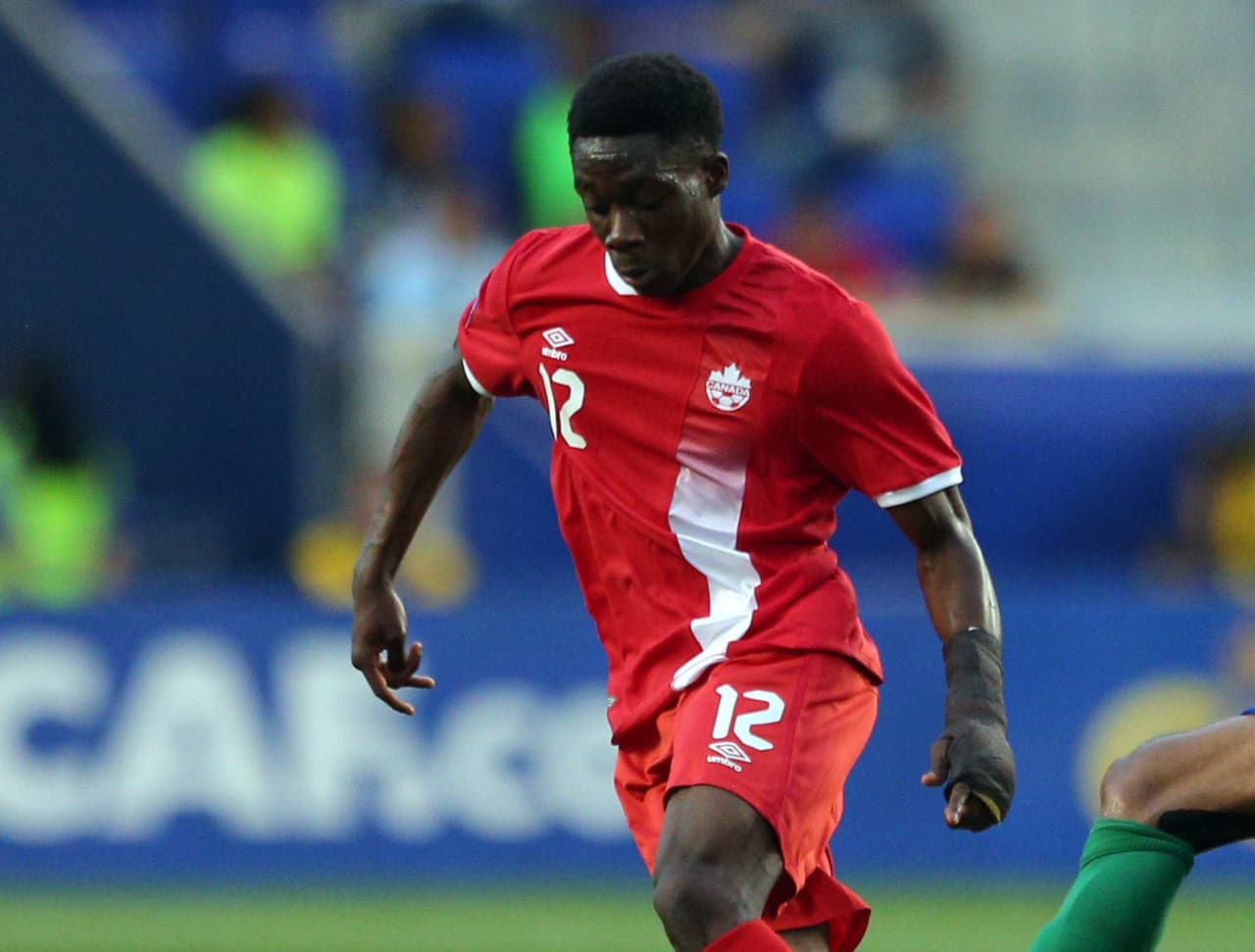 Alphonso Davies estará disponible para Canadá el viernes.