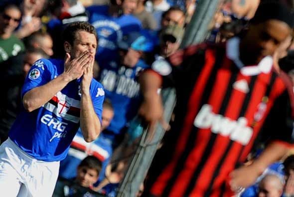 Pero Antonio Cassano y Gianpaolo Pazzini se encargaron de darle vuelta al marcador para el triunfo de Sampdoria por 2-1.