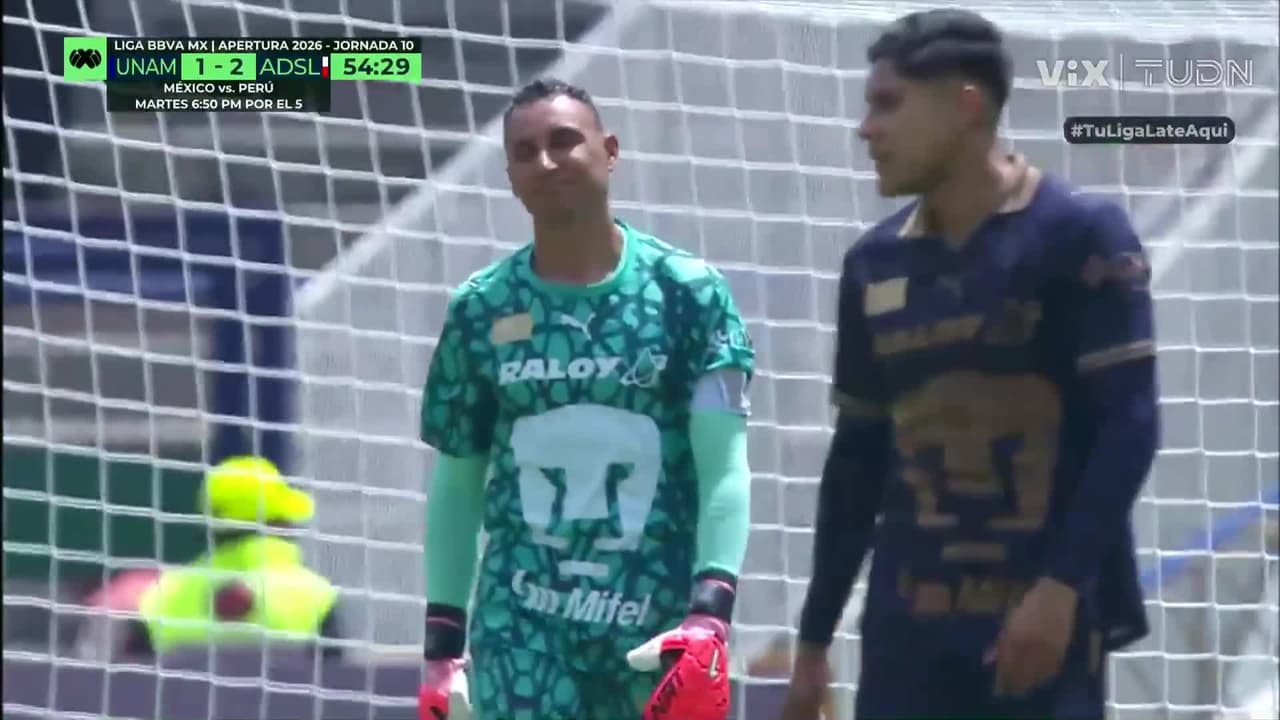 ¡No puede ser, Keylor! Disparo que se le escapa a Navas y San Luis recupera la ventaja