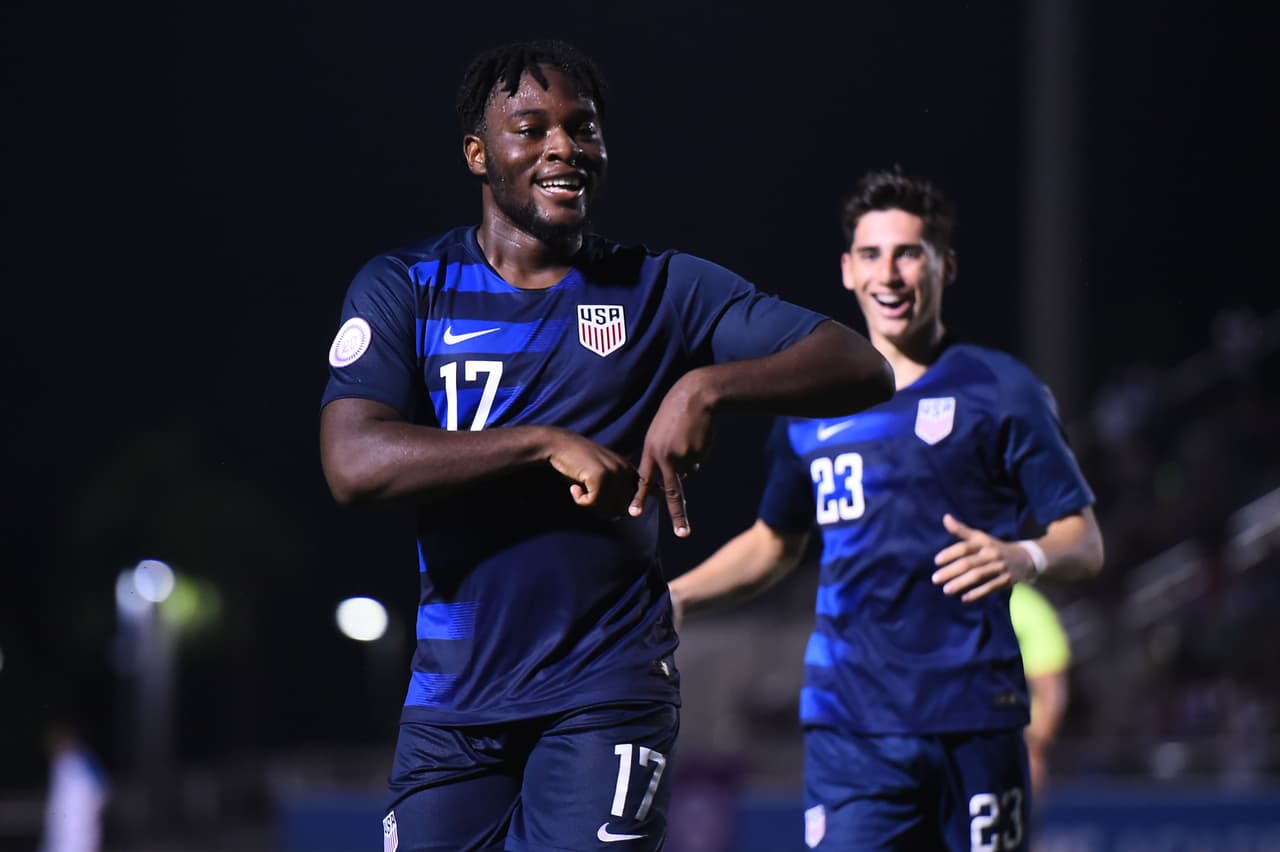 Estados Unidos venció 1-0 a Honduras en la Fase de Clasificación del Premundial Concacaf Sub 20 que se efectúa en Bradenton, Florida. Pese al triunfo estadounidense, ambos equipos son mundialistas.