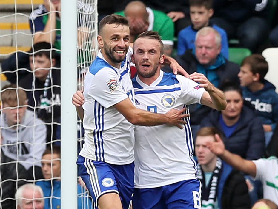 El delantero del Suwon Bluewings aprovechó un error de la defensa local para cazar la pelota, eludir al portero y anotar con el arco vacío.