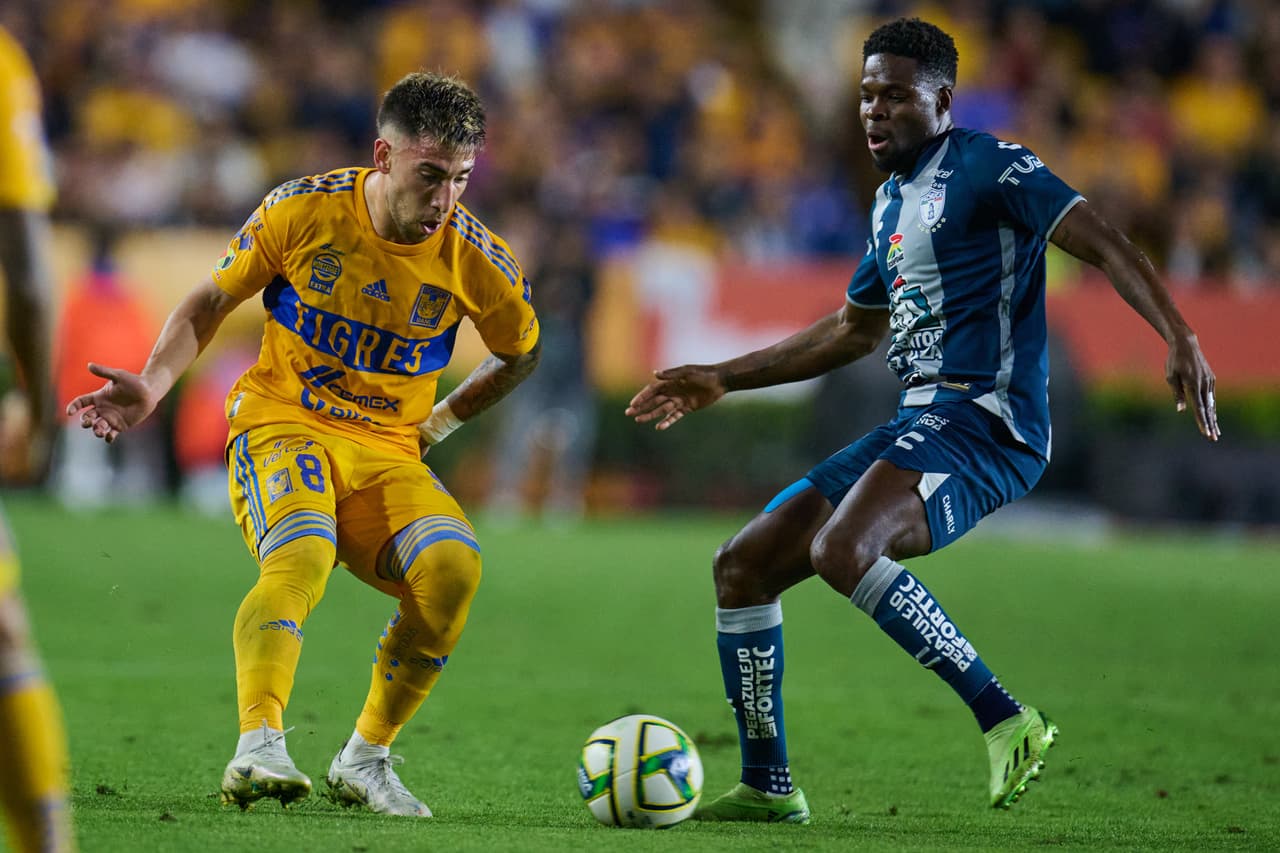 Tigres vencen de manera contundente a los Tuzos del Pachuca.