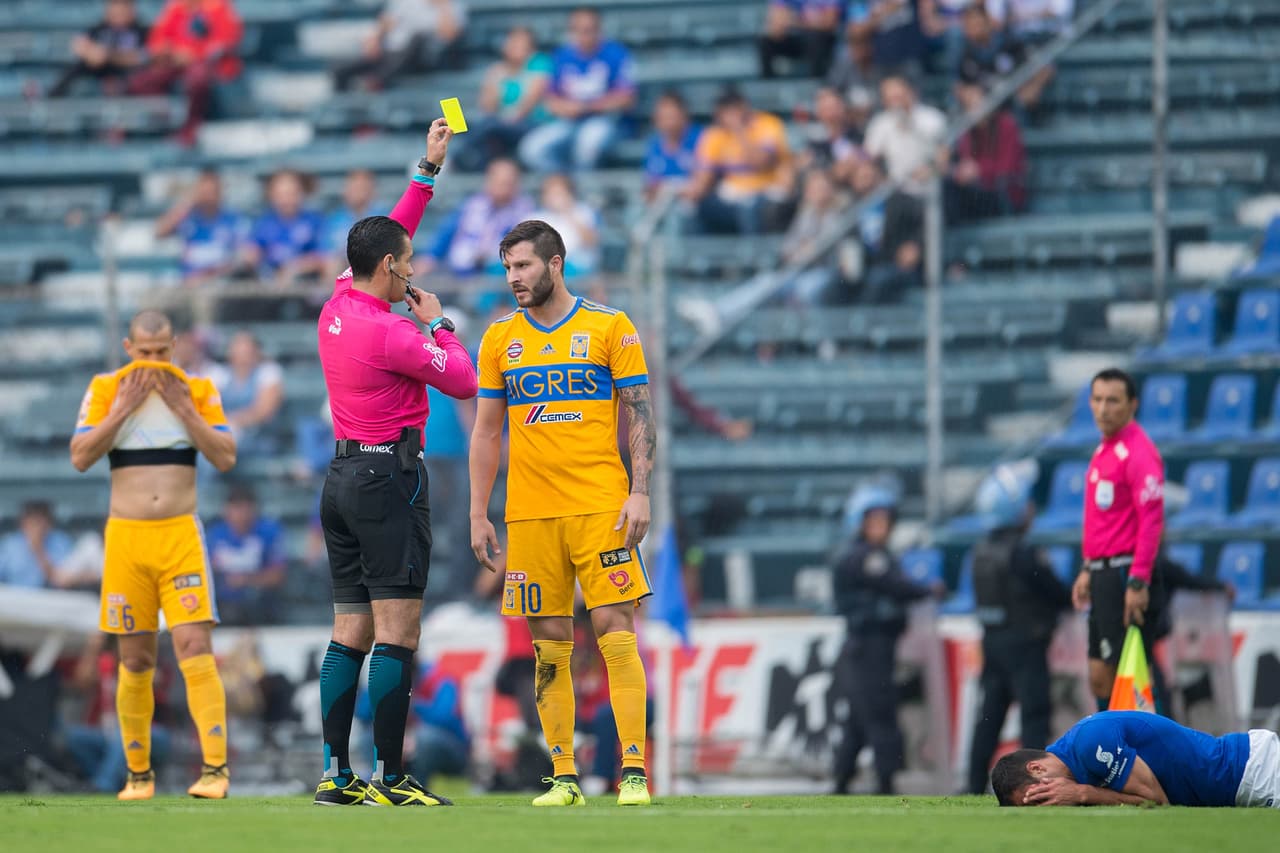 Incluso, el jugador ha sido traicionado en cancha por su temperamento y ello a veces afecta el rendimiento del equipo.