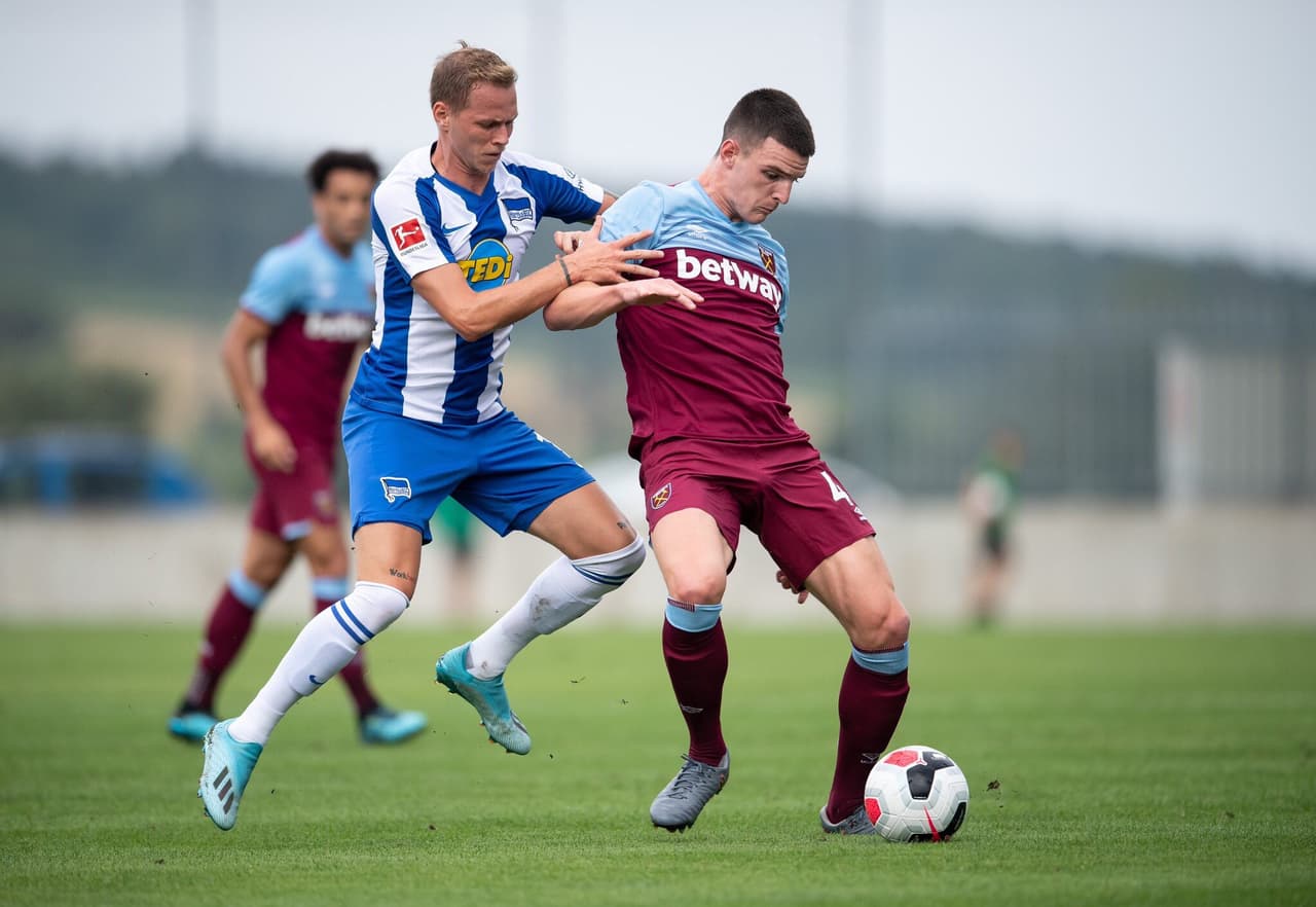 En tanto que por los de la capital germana, marcaron Pascal Koepke en dos ocasiones y Davie Selke.