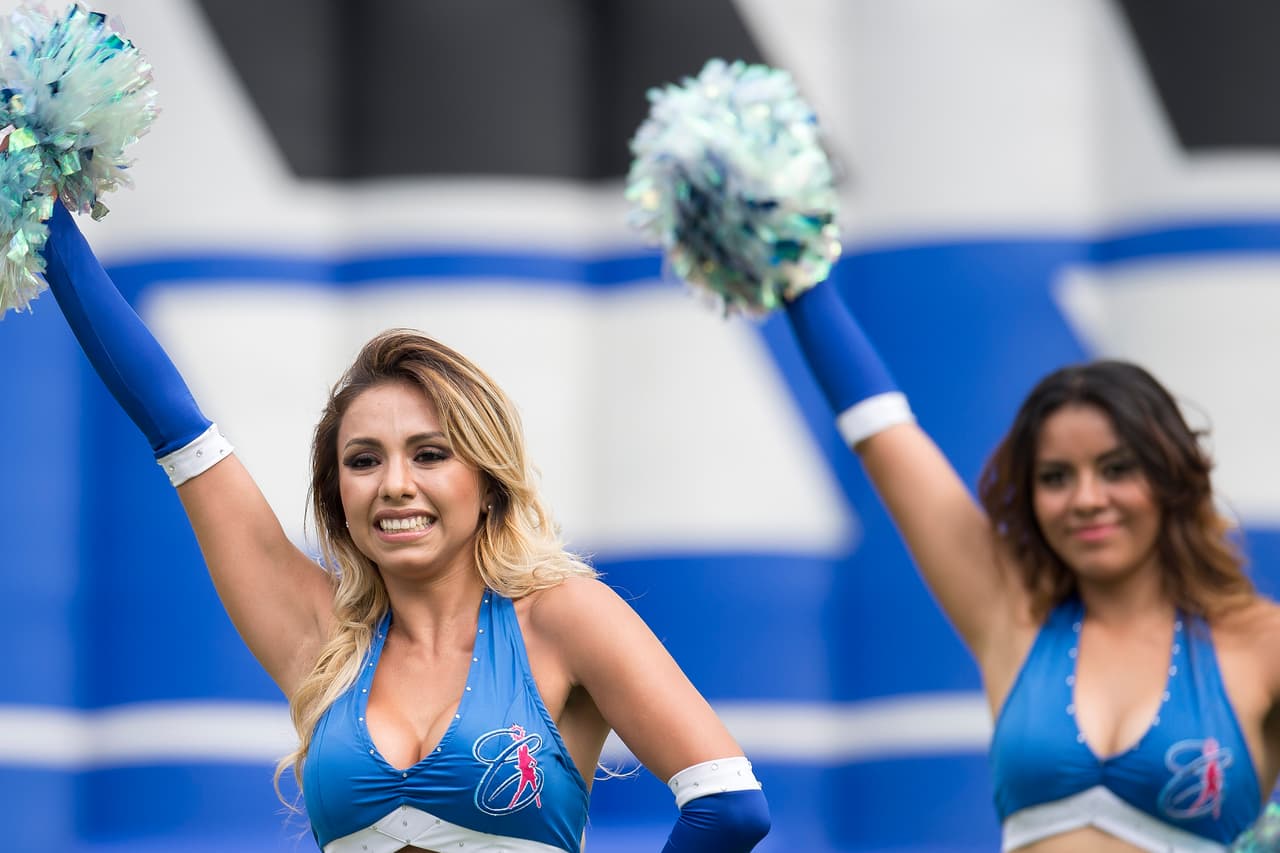 La belleza de las porristas en la fecha 7