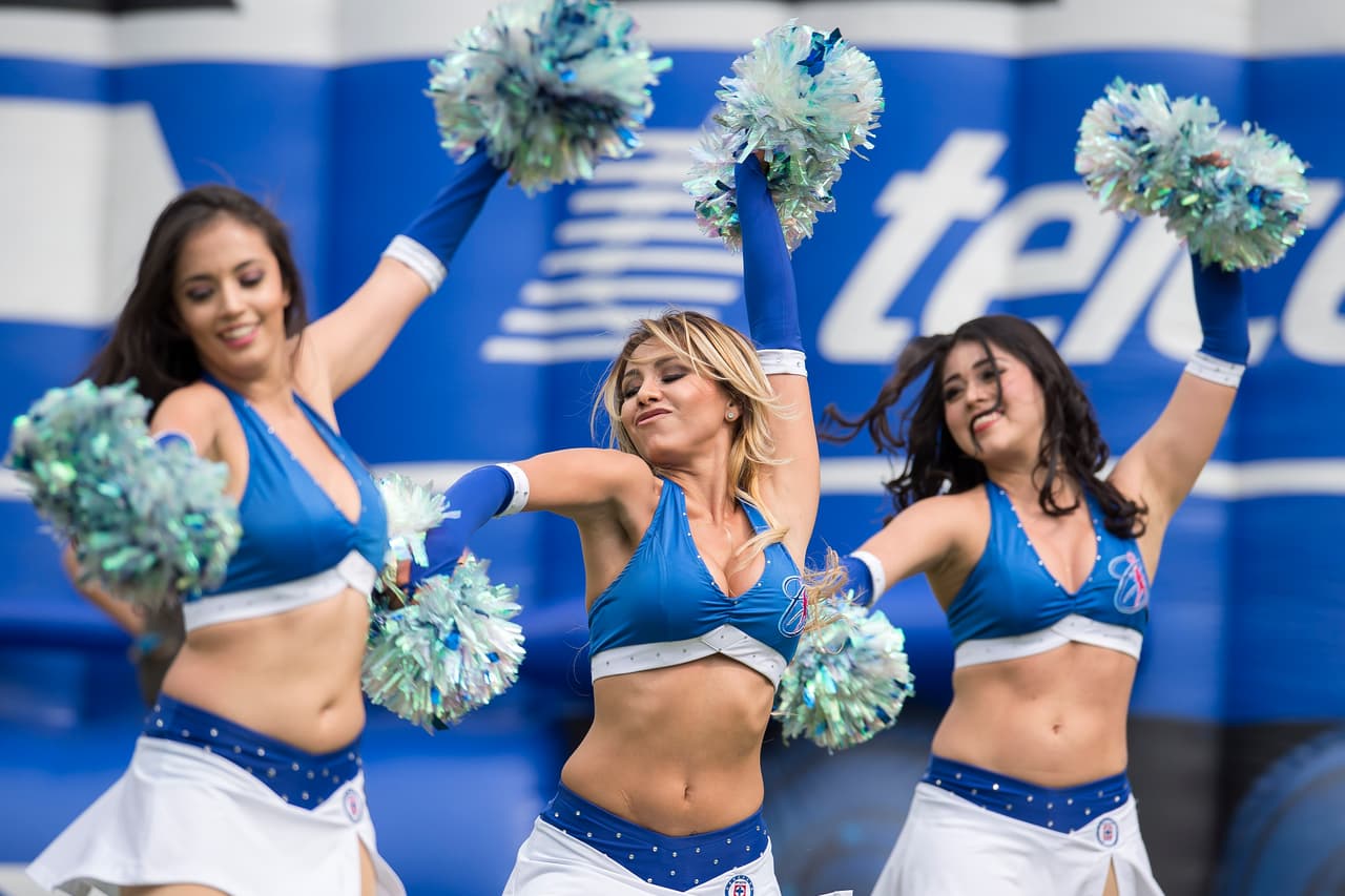 La belleza de las porristas en la fecha 7