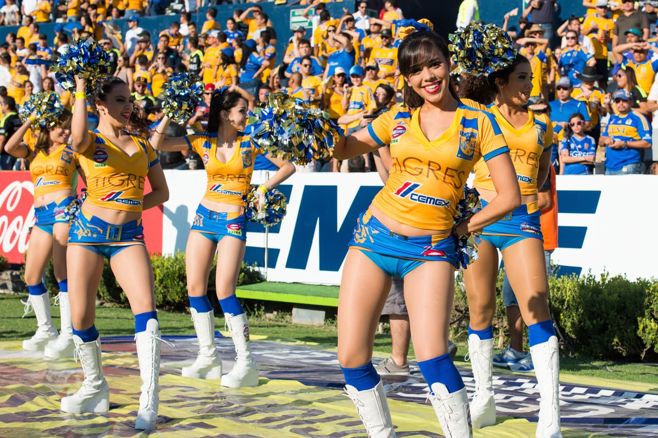 La belleza de las porristas en la fecha 7