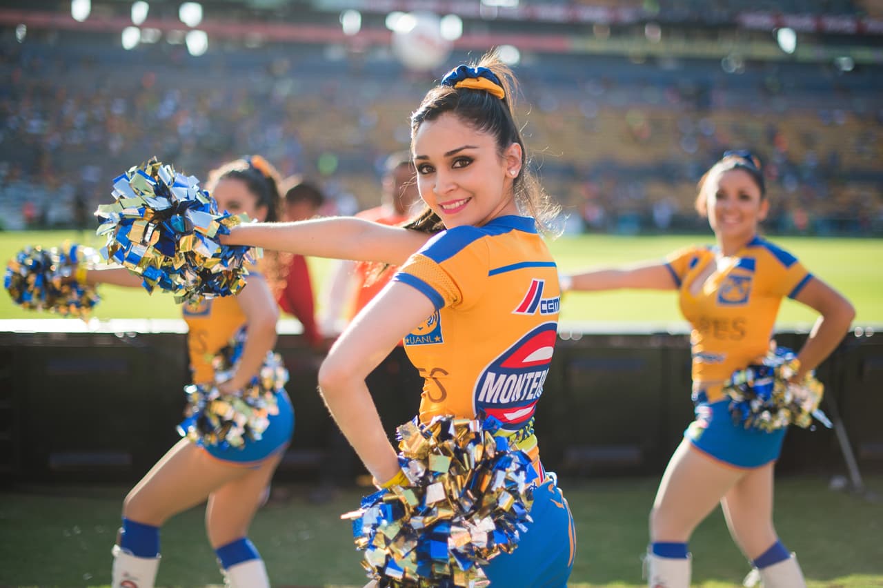 La belleza de las porristas en la fecha 7