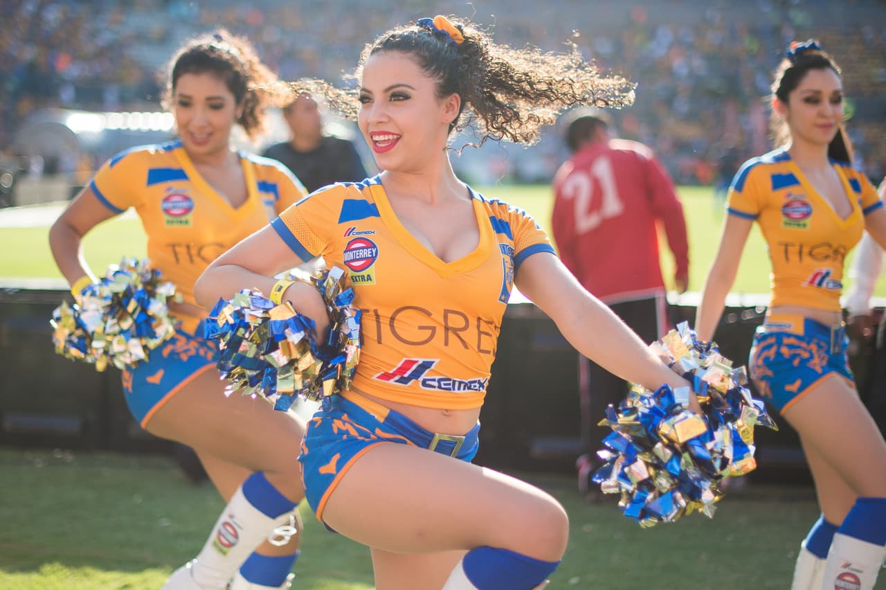 La belleza de las porristas en la fecha 7