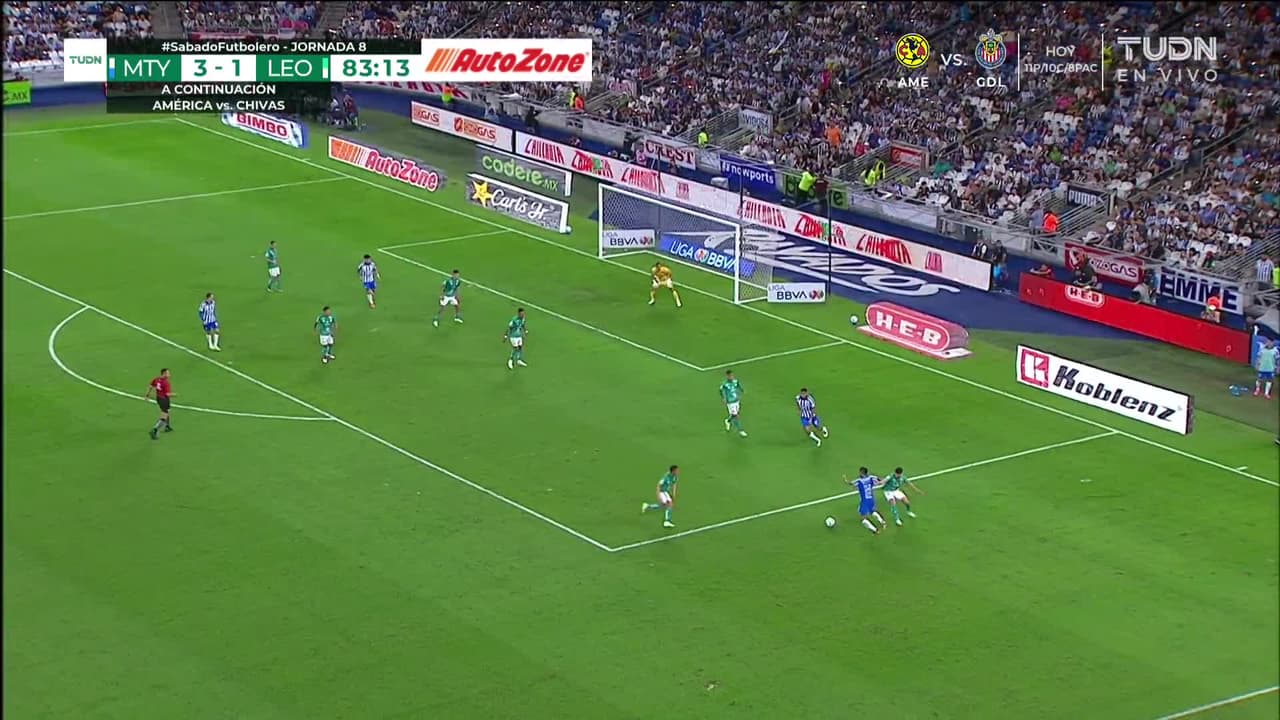 ¡TIRO ATAJADO! disparo por Jesús Corona.