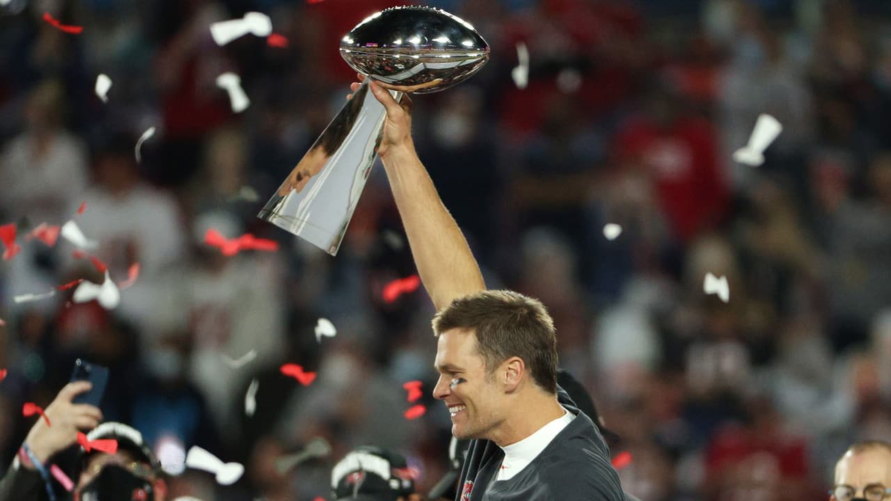 Llueven las felicitaciones para Tom Brady tras lograr la hazaña